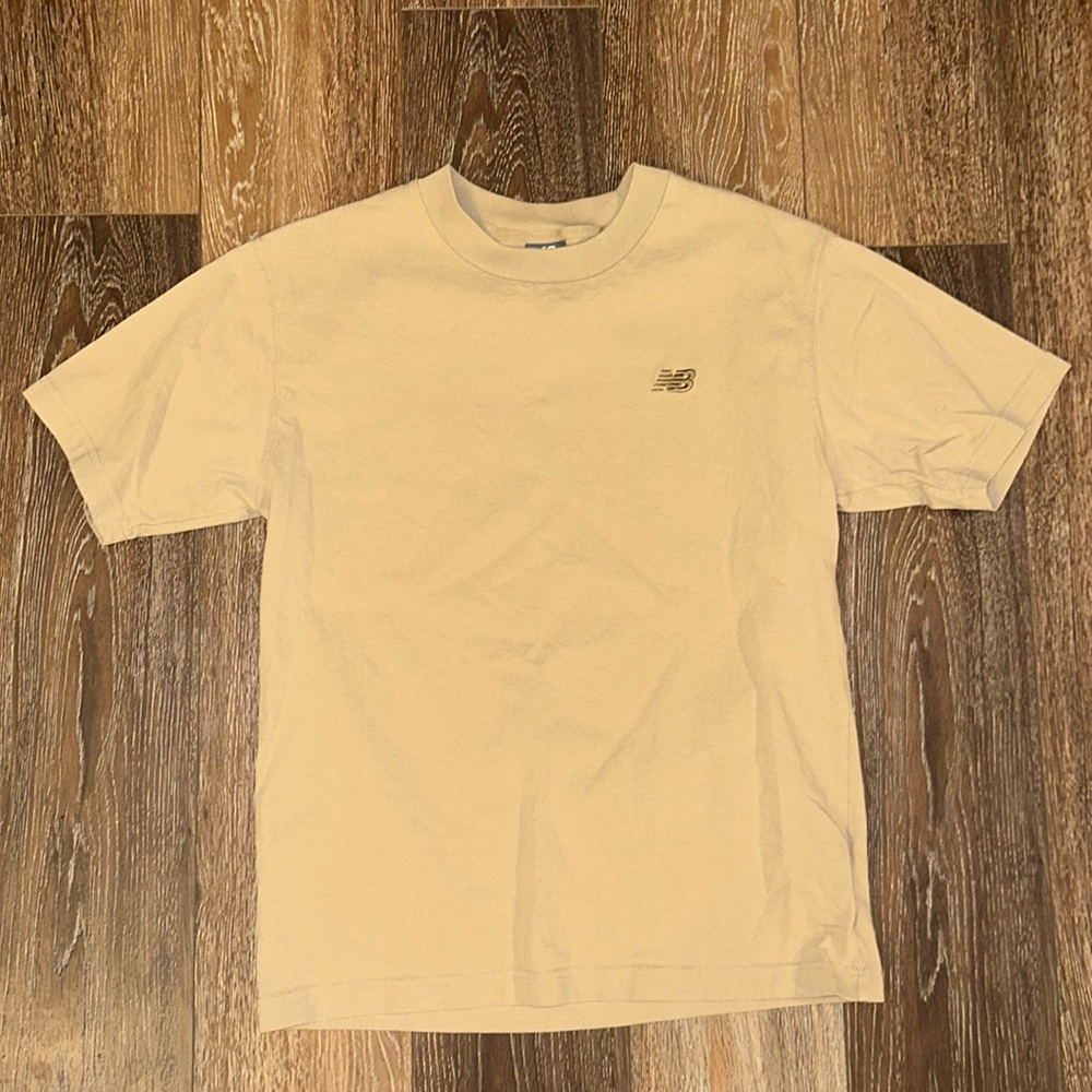 New balance t-shirt